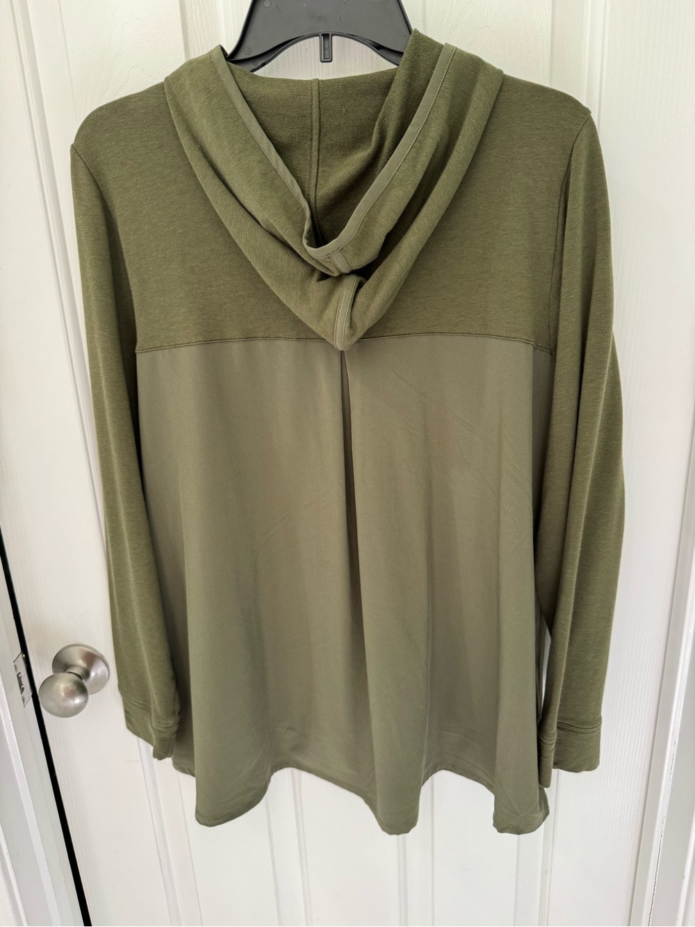 Chico's Olive Hooded Long Sleeve Pullover